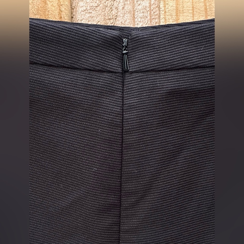 Banana Republic Black Chevron Lace Mini Skirt Size 6 - Picture 4 of 7